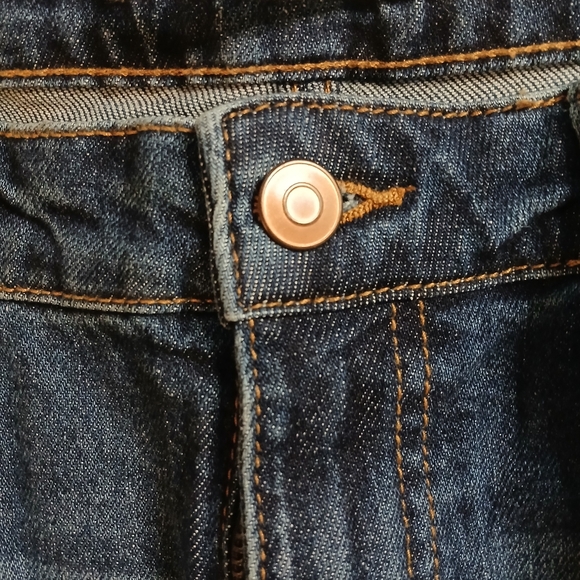 Women's wide legged ankle pants with distressed tassels around the ankle - Picture 5 of 5